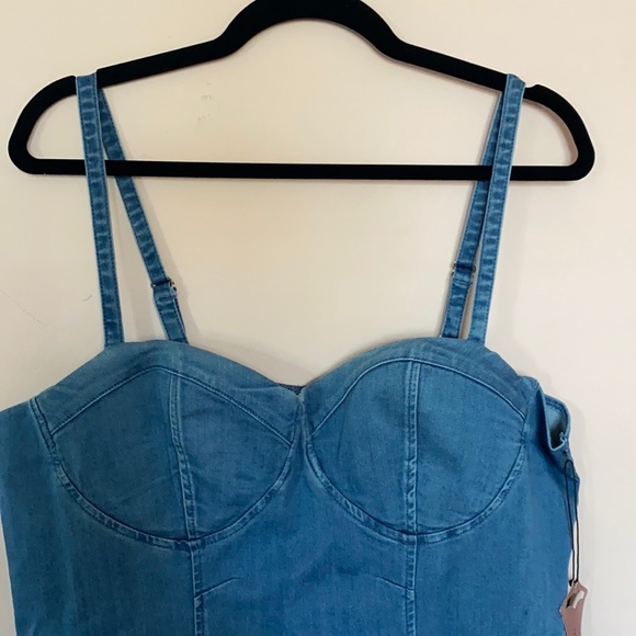 ⭐️HOST PICK⭐️ Plus Size Denim Dress with Back Zipper - Picture 4 of 5